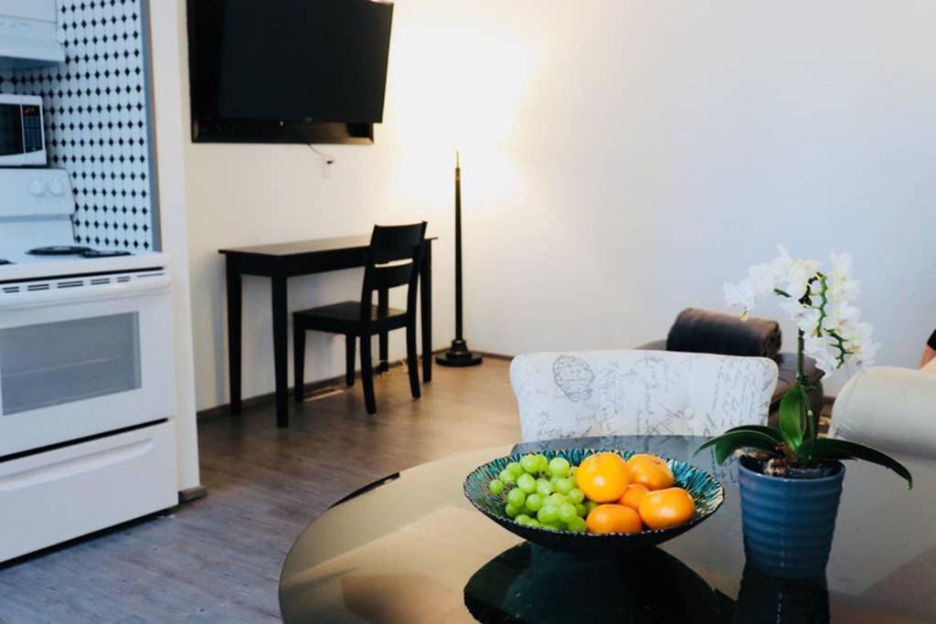 Sun Dog Manor Apartment Maple Creek Luaran gambar